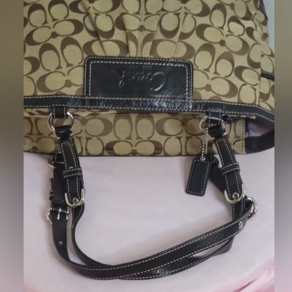 EUC Coach Monogram Shoulder bag - Picture 7 of 10